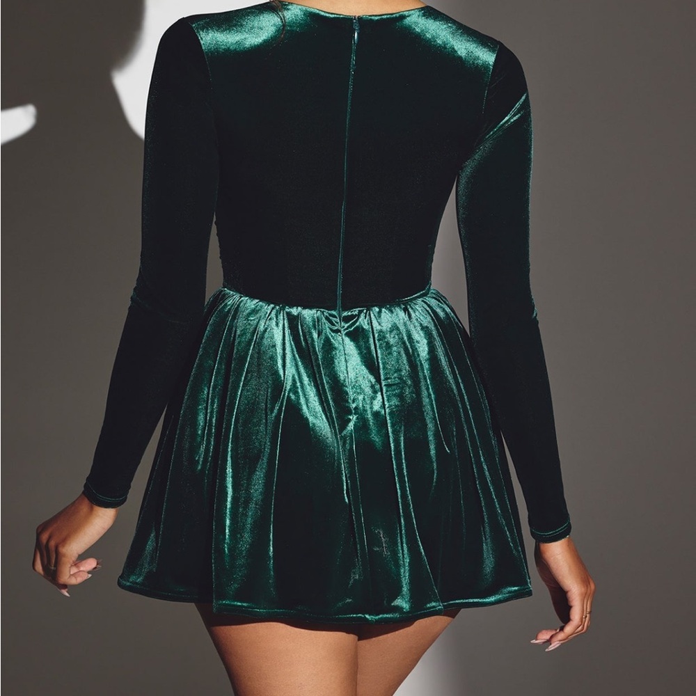 Oh Polly Velvet Long Sleeve Corset Mini Dress in Emerald Green